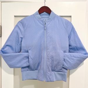 Lululemon Non-Stop Bomber *Reversible
Lavender Dusk: Size 4; like NEW condition